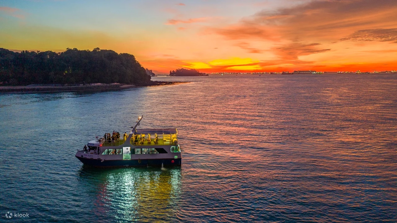 Singapore Southern Straits Sunset Dinner Cruise. Picture: Klook