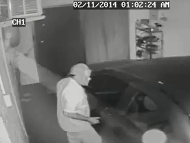 CCTV footage from home captures the moment a thief tries to steal a car.