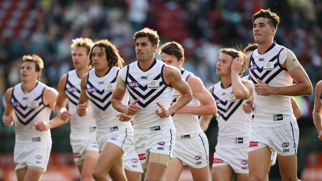 Ross Lyon rested 11 Fremantle players in the final round of the 2015 season. Picture: AAP Image/Ben Macmahon