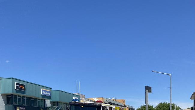 Emergency services have been called to a business in Dubbo.