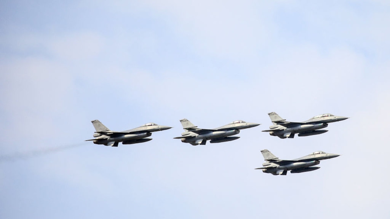 Taiwan Armed Forces F-16V fighter jets fly during a demonstration in Chiayi County, Taiwan, on Thursday, November 18, 2021. Picture: Cheng/Bloomberg via Getty Images.