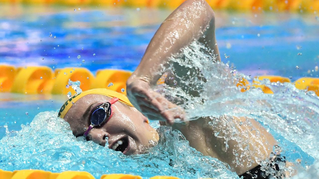 Ariarne Titmus stuns Katie Ledecky to win 400m freestyle ...