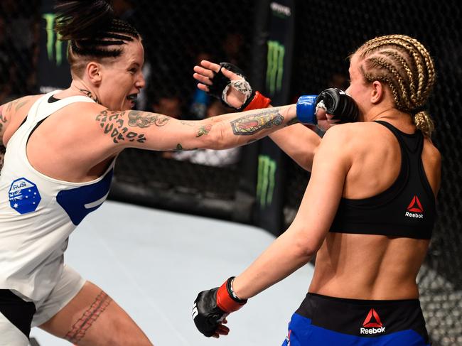 Rawlings (L) and Paige Vanzant (R) fought each other in the UFC before they both moved to BKFC. Picture: Jeff Bottari/Zuffa LLC/Getty Images