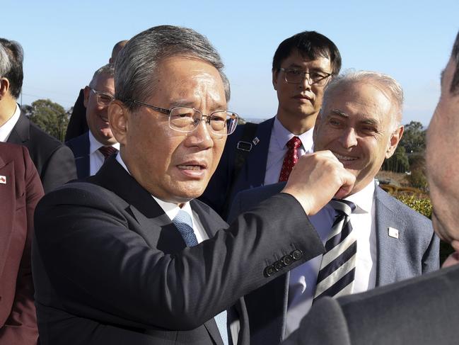 Top Chinese official spotted at Aussie winery