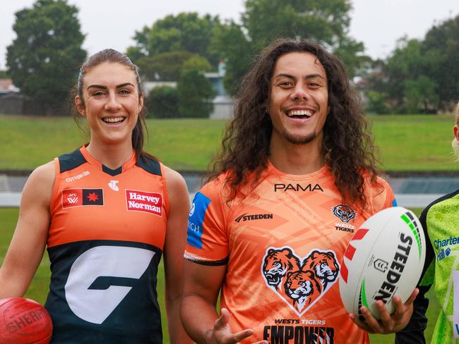 Weekend Telegraph. 19, November, 2024.(Story- Women in Sport). Eilish O'Dowd (AFLW) Jerome Luai and Phoebe Litchfield (WBBL) at Henson Park, Marrickville, today.Picture: Justin Lloyd.