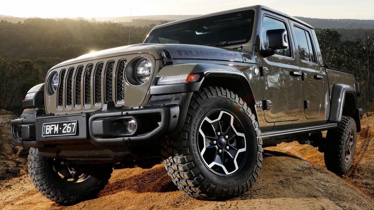 Jeep Gladiator review Price, features, warranty, safety,