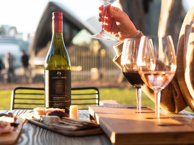 Jacob's Creek pop up bar on Bennelong Lawn