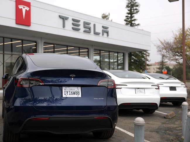 Tesla is recalling almost 700,000 vehicles over a tire pressure warning system that could fail to warn drivers of low tire pressure. Picture: Justin Sullivan/Getty Images via AFP