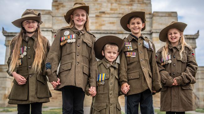 Siblings and cousins Grace, 10, Bella, 14, William, 6, Riley, 9, and Kaitlyn, 8, in Melbourne. Picture: Jason Edwards