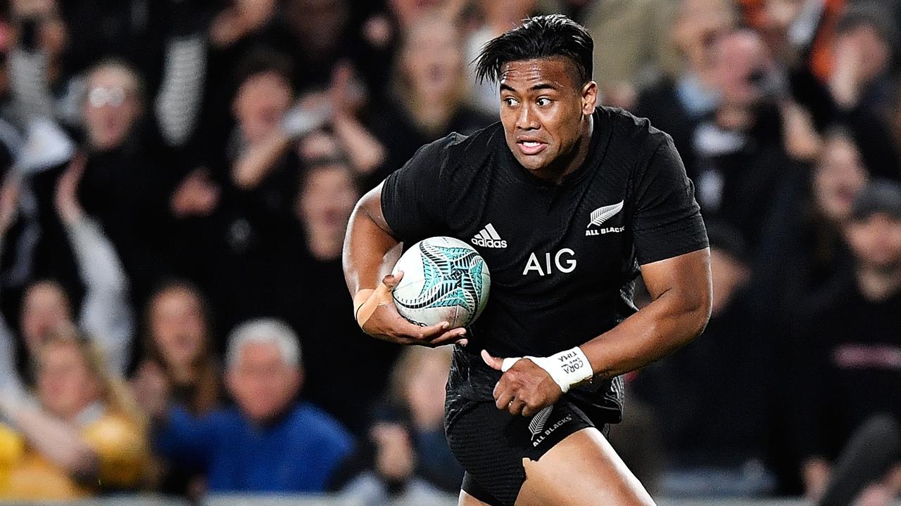 All Blacks great Julian Savea will make his Super Rugby return for the Hurricanes against the Blues.