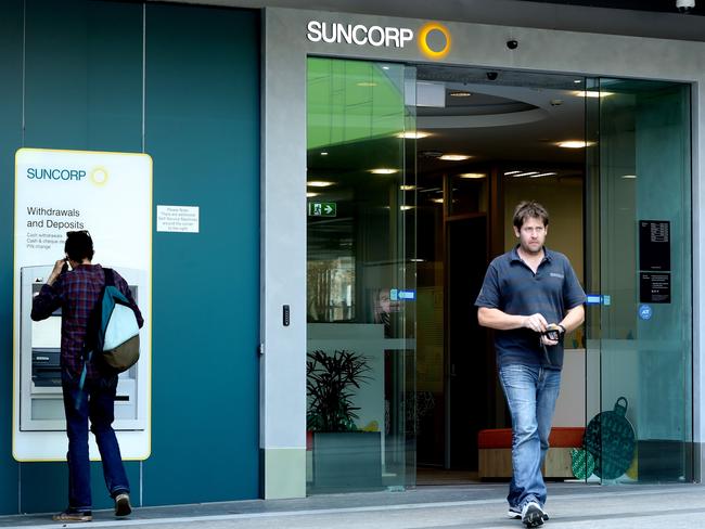 Brisbane Square Suncorp store. Photographer: Liam Kidston.