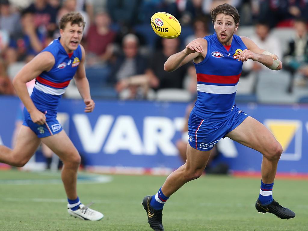 Why isn’t Marcus Bontempelli more popular in SuperCoach, given his scoring potential?