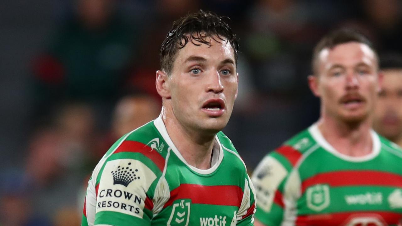 SYDNEY, AUSTRALIA - AUGUST 12: Cameron Murray of the Rabbitohs runs the ball during the round 22 NRL match between the Parramatta Eels and the South Sydney Rabbitohs at CommBank Stadium, on August 12, 2022 in Sydney, Australia. (Photo by Jason McCawley/Getty Images)