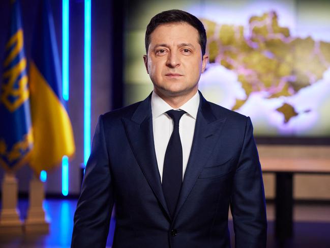 Ukrainian President Volodymyr Zelensky addresses the nation following a meeting of the National Security and Defense Council after Russia recognised two eastern separatist regions and then ordered in troops to back up their independence claims, in Kyiv on February 22, 2022. (Photo by Handout / UKRAINE PRESIDENCY / AFP) / RESTRICTED TO EDITORIAL USE - MANDATORY CREDIT "AFP PHOTO / Ukraine Presidency / handout" - NO MARKETING - NO ADVERTISING CAMPAIGNS - DISTRIBUTED AS A SERVICE TO CLIENTS