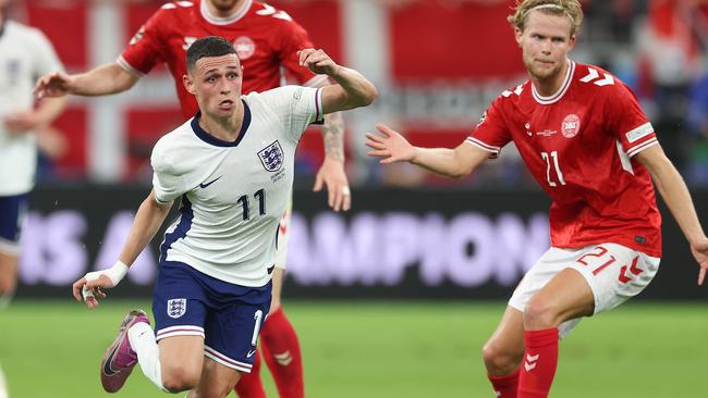 Foden (left) has struggled along with his England teammates. (Photo by Richard Pelham/Getty Images)