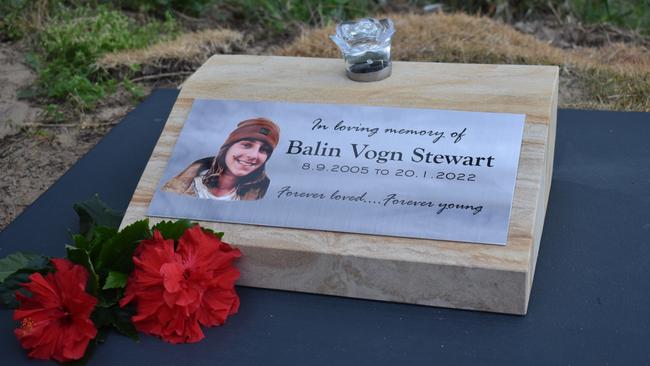 Balin Stewart memorial unveiled at Buddina. Photo: Elizabeth Neil