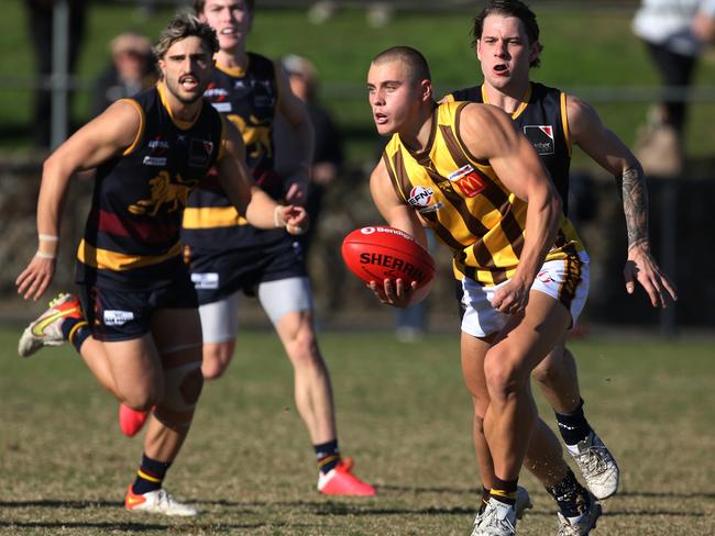 EFL: Mitchell Sruk with the ball for Rowville. Picture: Stuart Milligan