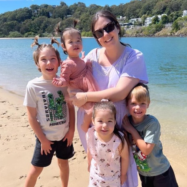 Brooke is a busy mum-of-five from the Gold Coast. Picture: Instagram / @just_anotherbusymum