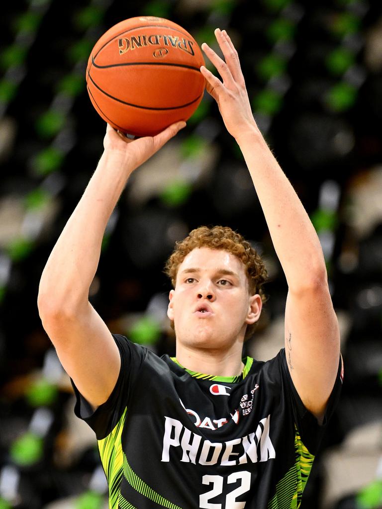 Austin Rapp of the Phoenix warms up prior to the clash with the Sydney Kings. (Photo by Josh Chadwick/Getty Images)