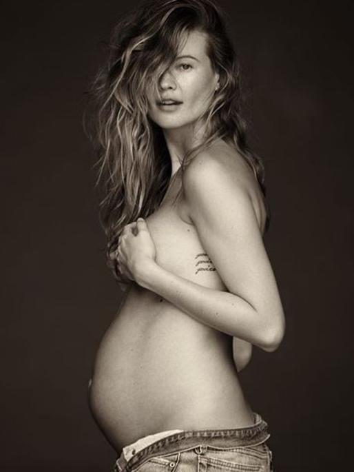 Victoria's Secret angel Behati Prinsloo Levine’s pregnant pose. Picture: Instagram