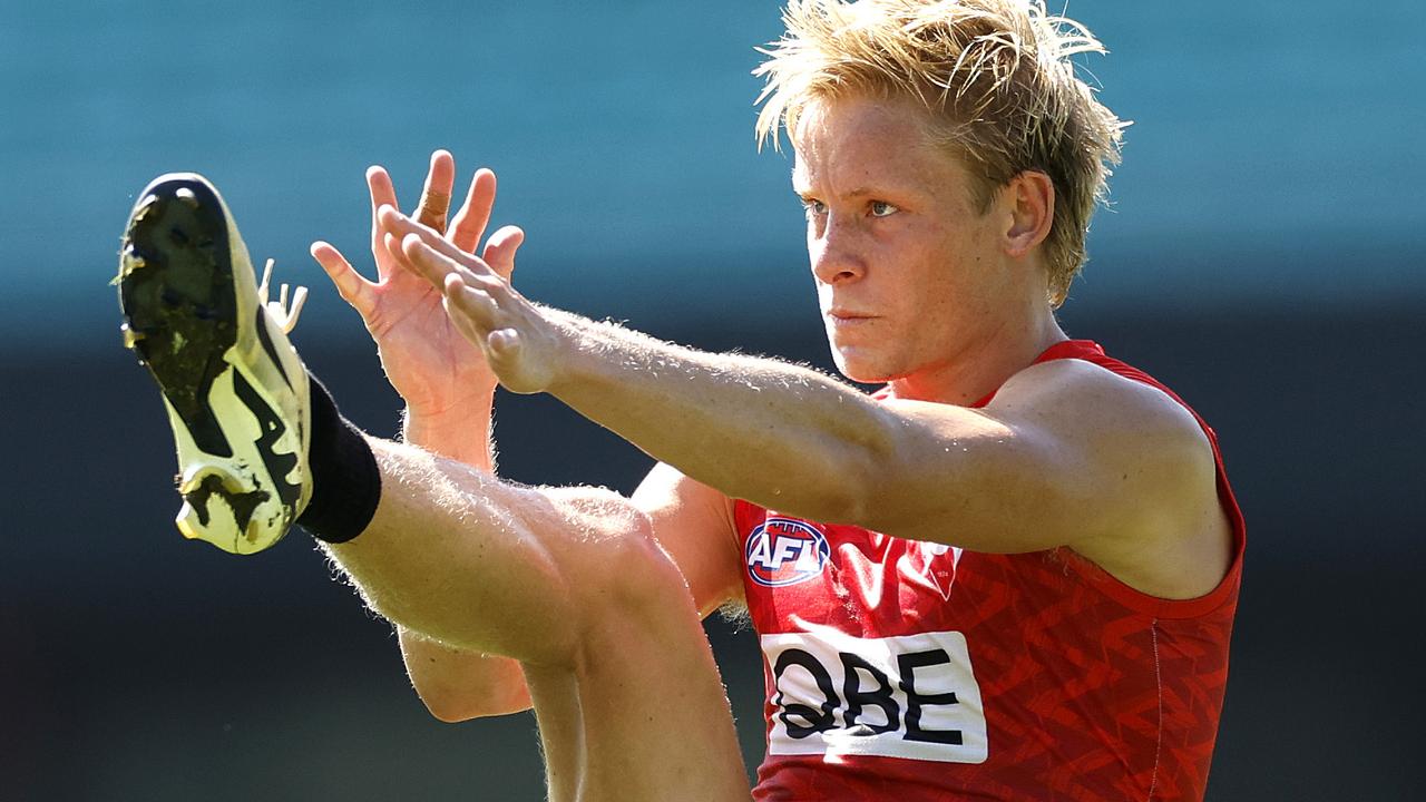 Isaac Heeney has shot out of the SuperCoach gates in 2024. The Swan is a must-have for players who missed Round 1. Picture: Phil Hillyard