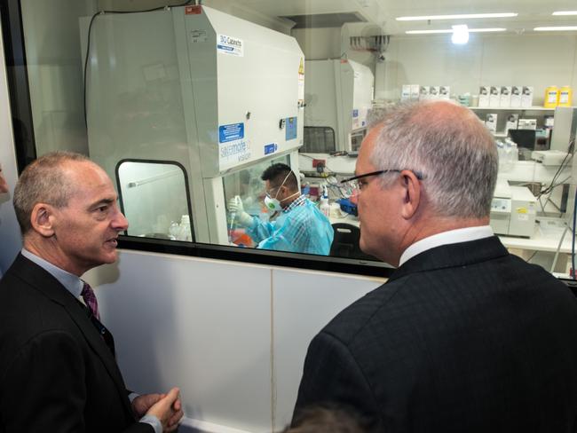 EMBARGO FOR TWAM 23 MAY 2020 FEE APPLIES Scott Morrison visits Peter Doherty lab attended by Mike Cattan Pic : UNSW