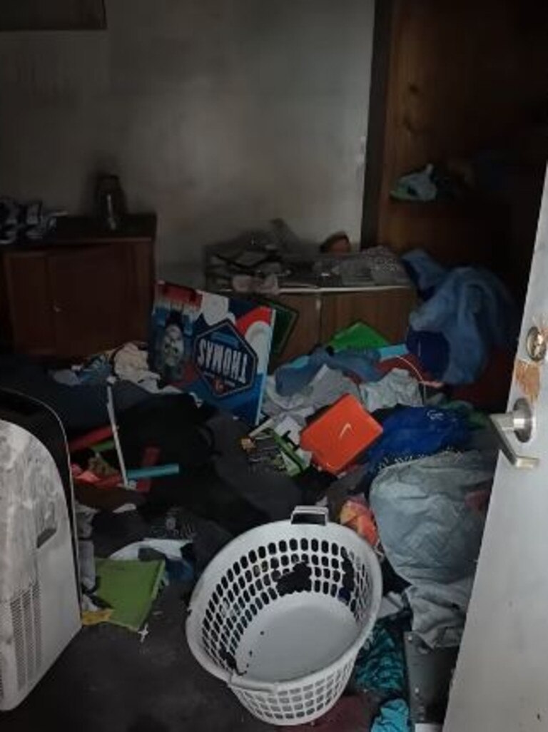 In many of the houses, the residents appeared to have left everything behind. Picture: YouTube / Spanian