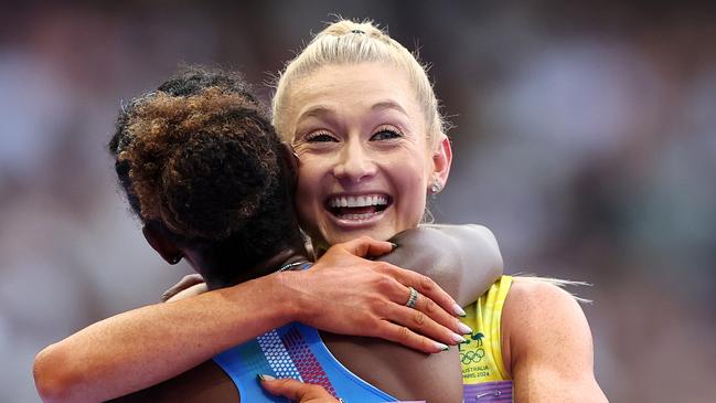 PARIS, FRANCE - AUGUST 08: Sintayehu Vissa of Team Italy and Jessica Hull of Team Australia react following the Women's 1500m Semi-Final on day thirteen of the Olympic Games Paris 2024 at Stade de France on August 08, 2024 in Paris, France. (Photo by Cameron Spencer/Getty Images)