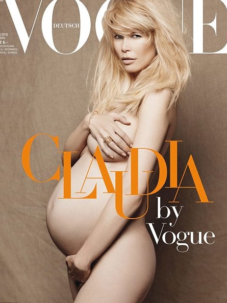 Claudia Schiffer and her baby bump on the cover of Vogue. Picture: Supplied / Vogue/Vanity Fair