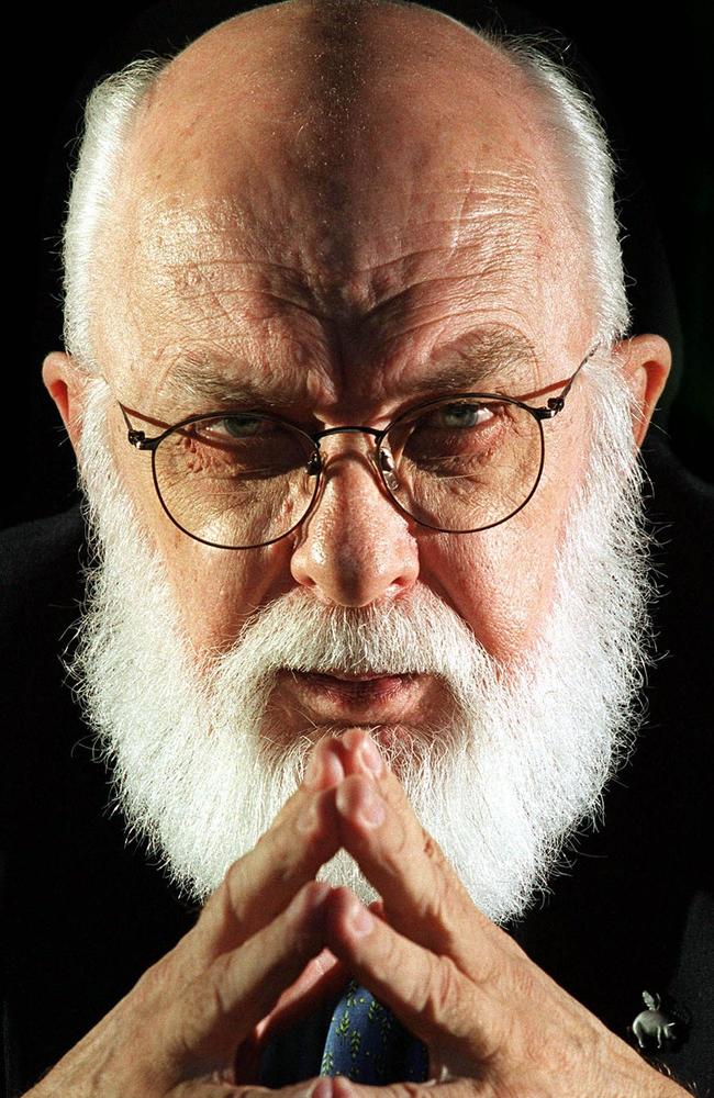 James Randi at the Powerhouse Ideas Forum in 2001.