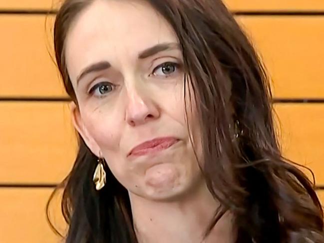 TOPSHOT - This video frame grab from TVNZ via AFPTV taken on January 19, 2023 shows New Zealand's Prime Minister Jacinda Ardern announcing she will resign from her post next month, in Wellington. - Ardern, a global figurehead of progressive politics, shocked the country on January 19 by announcing she would resign from office in a matter of weeks. (Photo by various sources / AFP) / - New Zealand OUT / -----EDITORS NOTE --- RESTRICTED TO EDITORIAL USE - MANDATORY CREDIT 
