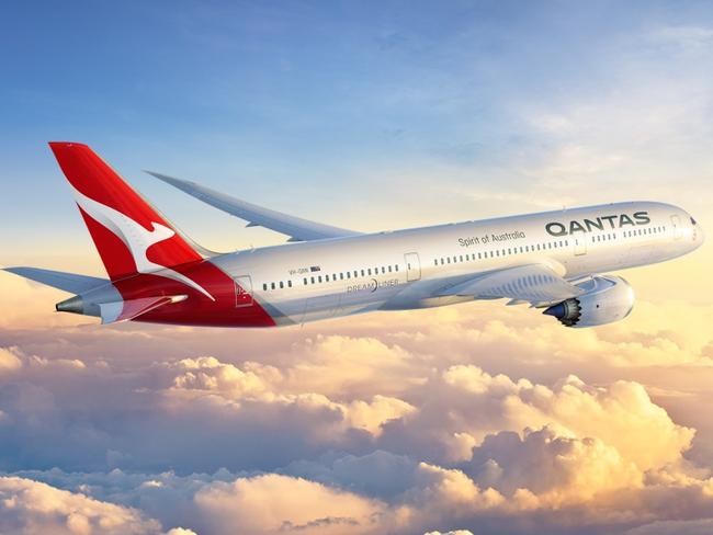 Qantas: New logo, more room
