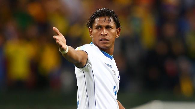 Socceroos, Australia v Honduras: Carlo Costly flips off Henry Figueroa ...