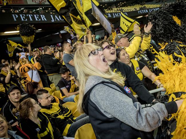 Richmond fans in fine voice Picture: Jake Nowakowski