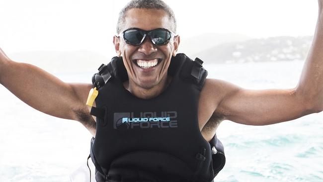 Barack Obama kitesurfing with Richard Branson in the British Virgin ...