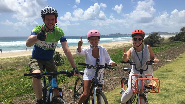 Transport Minister Mark Bailey, Acting Mayor Donna Gates and Cr Gail O'Neill open the Oceanway at Tugun