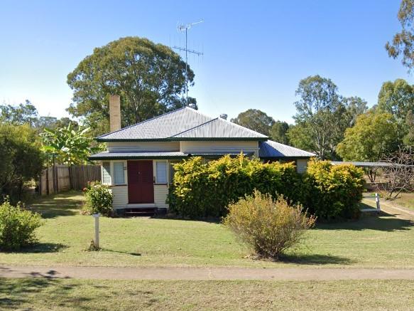 87 Moreton St, Eidsvold.