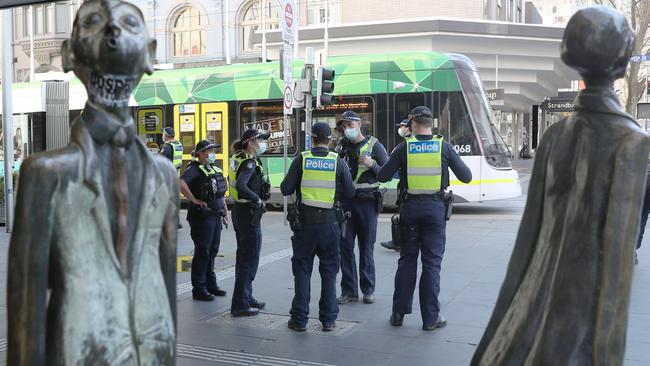 Police prepare to move on protesters: Picture: David Crosling