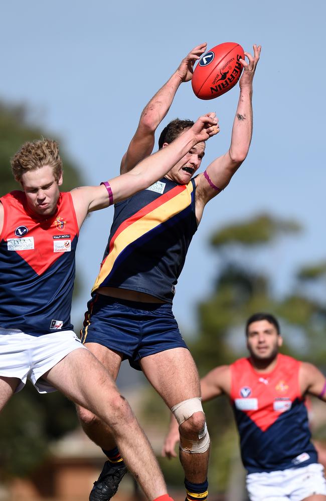 Liam Hiscock marking for St Bedes/Mentone Tigers in the VAFA this year.