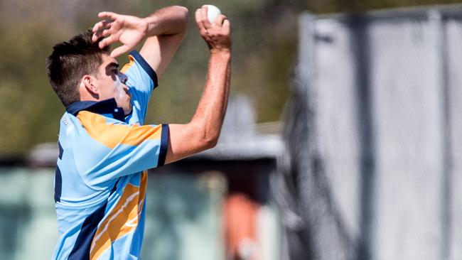 Xavier Bartlett in action for the Dolphins. Photo: AAP