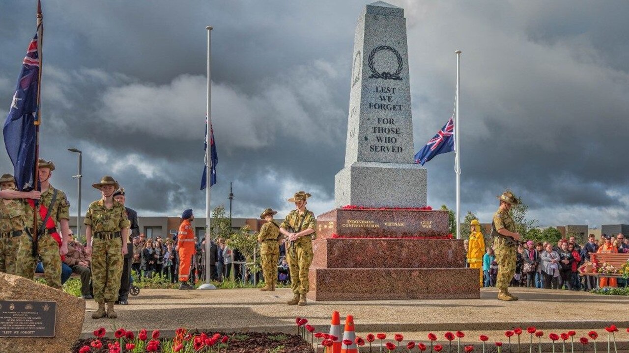 Anzac Day 2020: Craigieburn siblings pay respects through message on ...