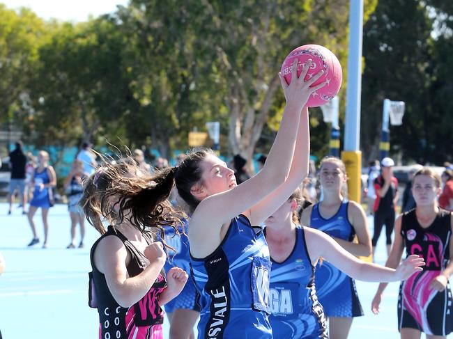 Netball at Runaway bay.Photo of Senior Intermediate Div 2 matches.Photo by Richard Gosling