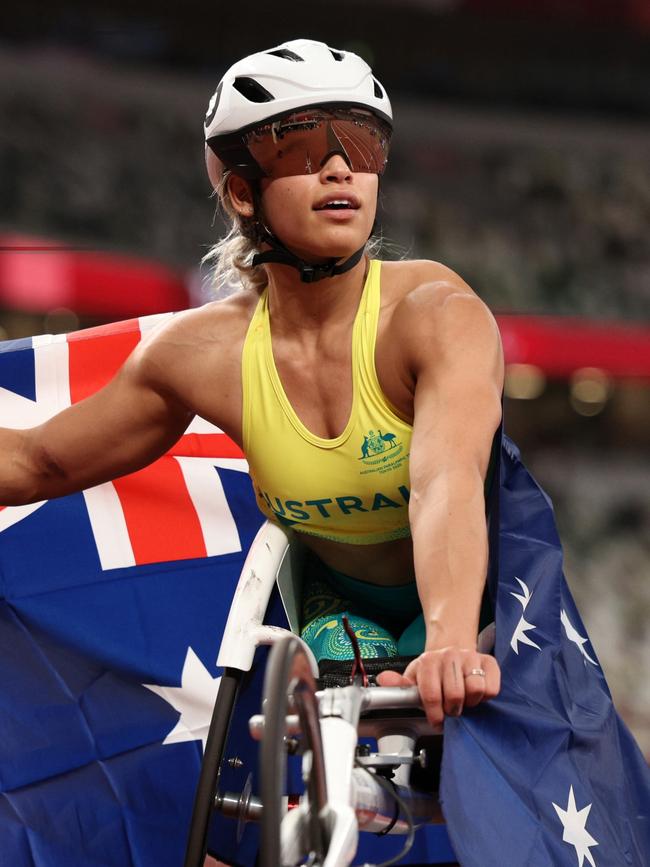 Madison De Rozario after winning the gold medal in the 800m event in Tokyo. Picture: Getty Images