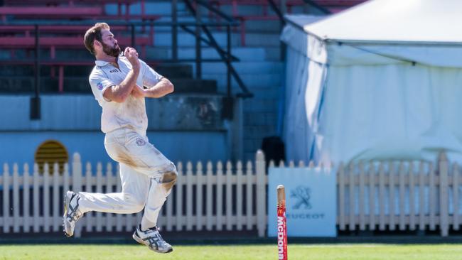 Ryan Felsch of Sydney Cricket Club in action in 2018. Picture: Rafal Kontrym