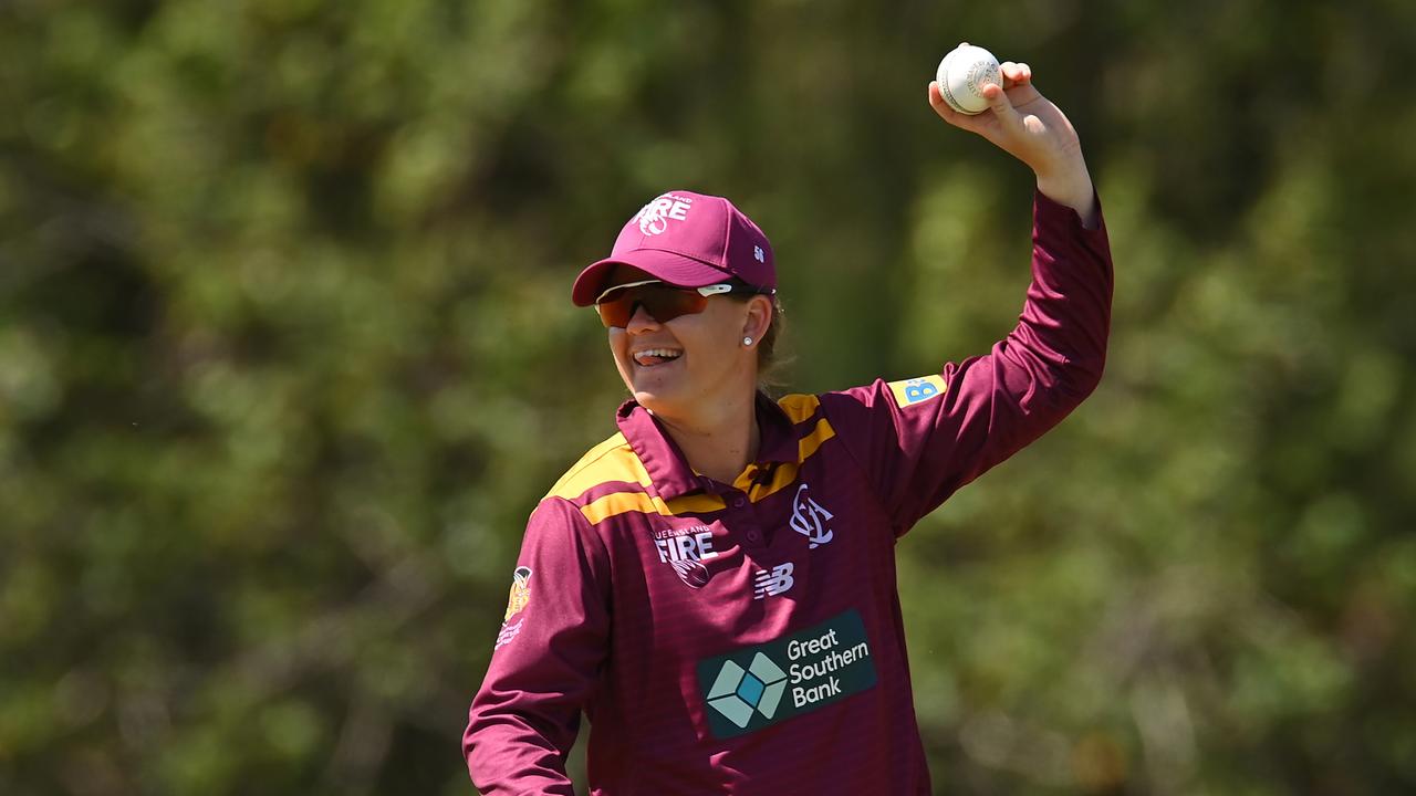 GOLD COAST, AUSTRALIA - OCTOBER 03: Jessica Jonassen of Queensland celebrates catching out Bec Carter of ACT during the WNCL match between Queensland and the Australian Capital Territory at Bill Pippen Oval, on October 03, 2022, in Gold Coast, Australia. (Photo by Albert Perez/Getty Images)