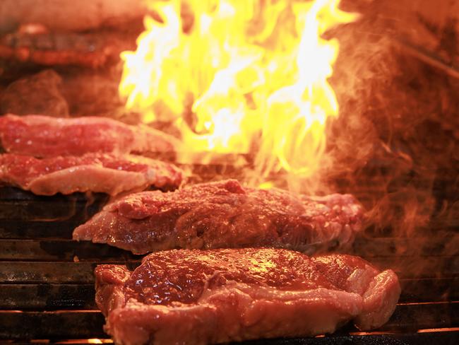 Daily Telegraph. 28, June, 2023.Chef Jamie Gannon, with the supermarket steaks, at Woolly Bay Hotel, Woolloomooloo, today.(yarn about the best supermarket steaks available) Picture: Justin Lloyd.