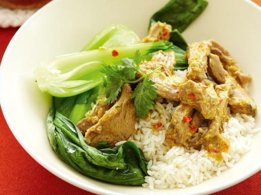 Slow cooker spicy lamb rendang.