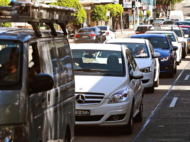 13/4/18 Traffic congestion on Sydney Rd Balgowlah.  Picture: Adam Yip / Manly Daily