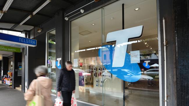 Telstra customers on Thursday morning reported being unable to recharge their prepaid mobile phone services. Picture: NCA NewsWire / Nicki Connolly