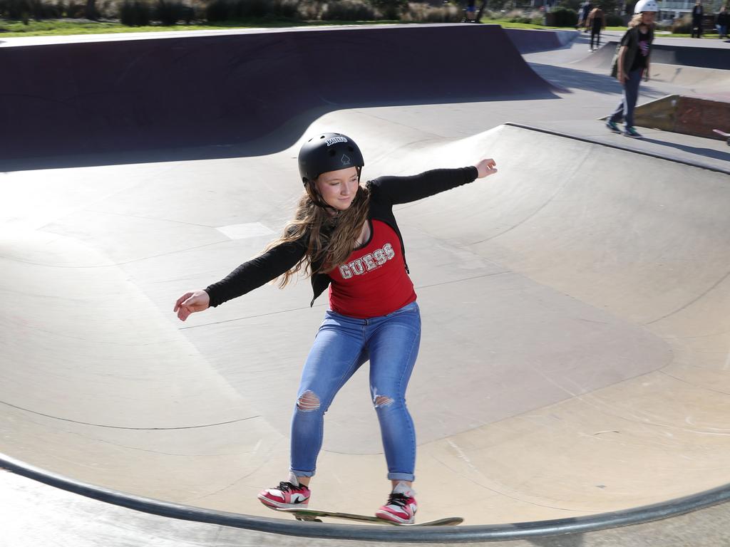 Rise in Female Skateboarders